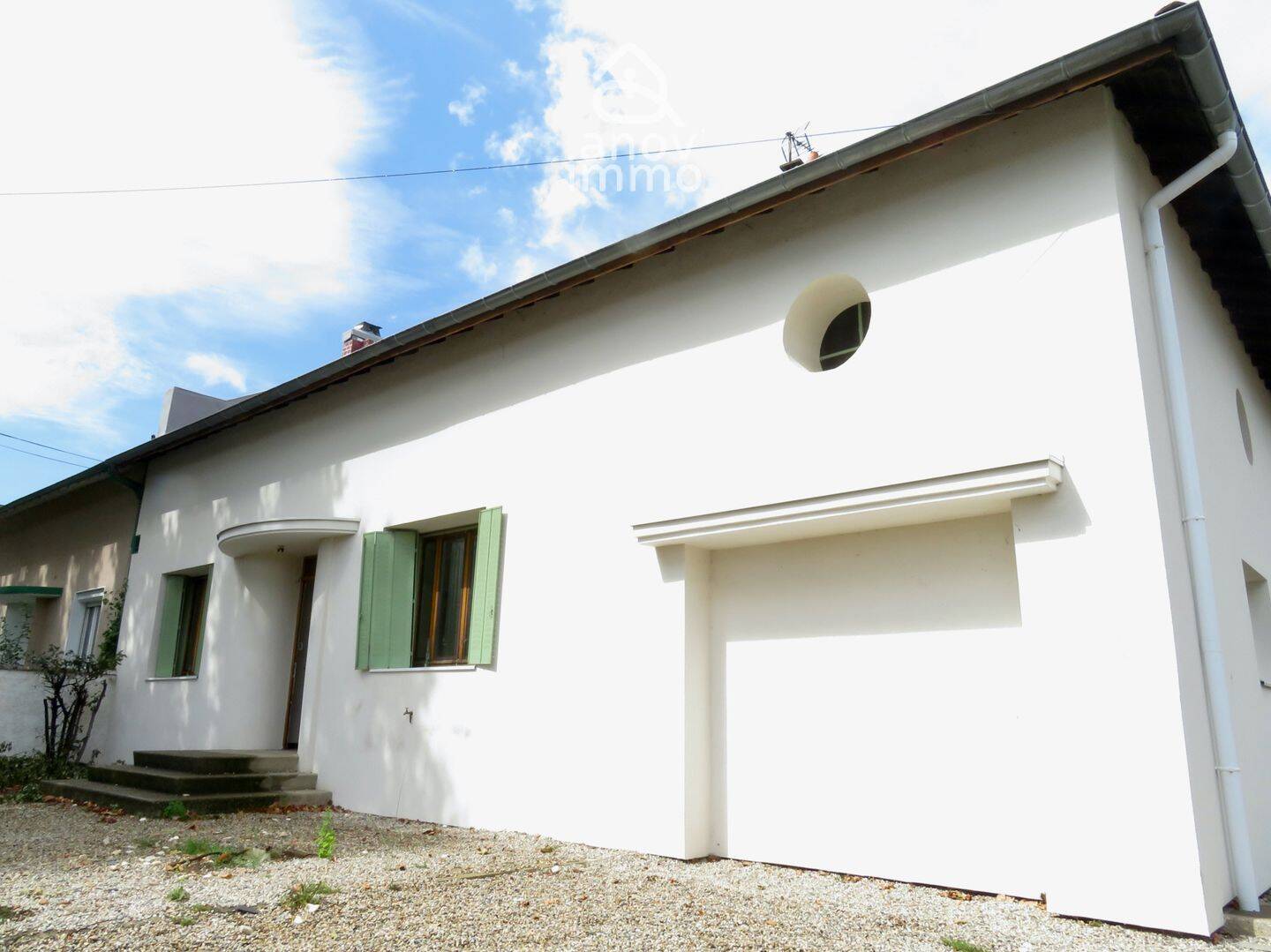 Maison 4 pièces 107 m² · à Vaulx-en-Velin · 107 m² · 370 000 €
