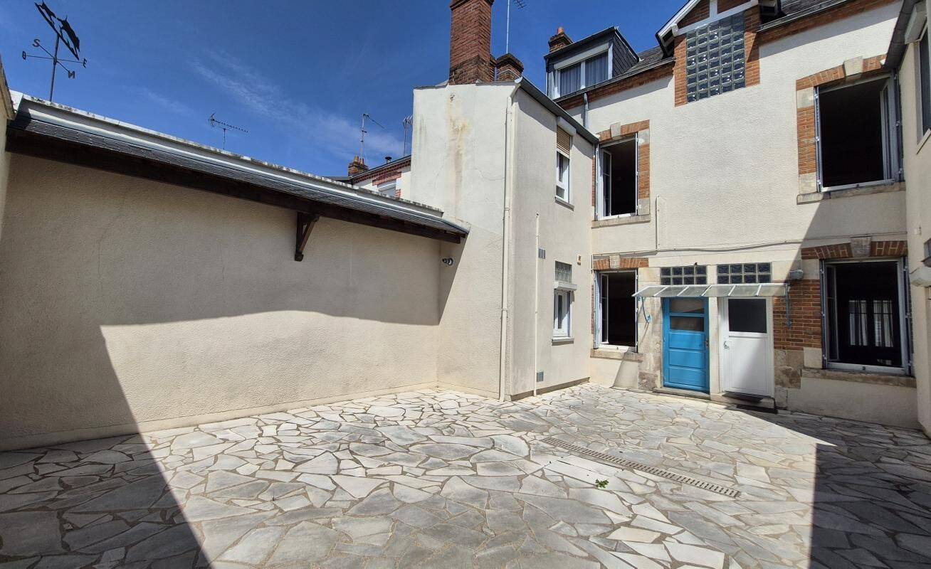 Maison 6 pièces 189 m² · à Orléans · 189,2 m² · 377 500 €