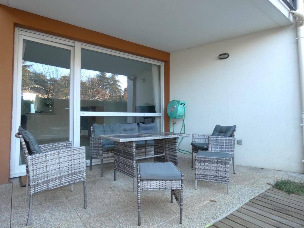 Appartement 3 pièces 73 m² · à Oullins-Pierre-Bénite · 72,6 m² · 1 363 €/mois
