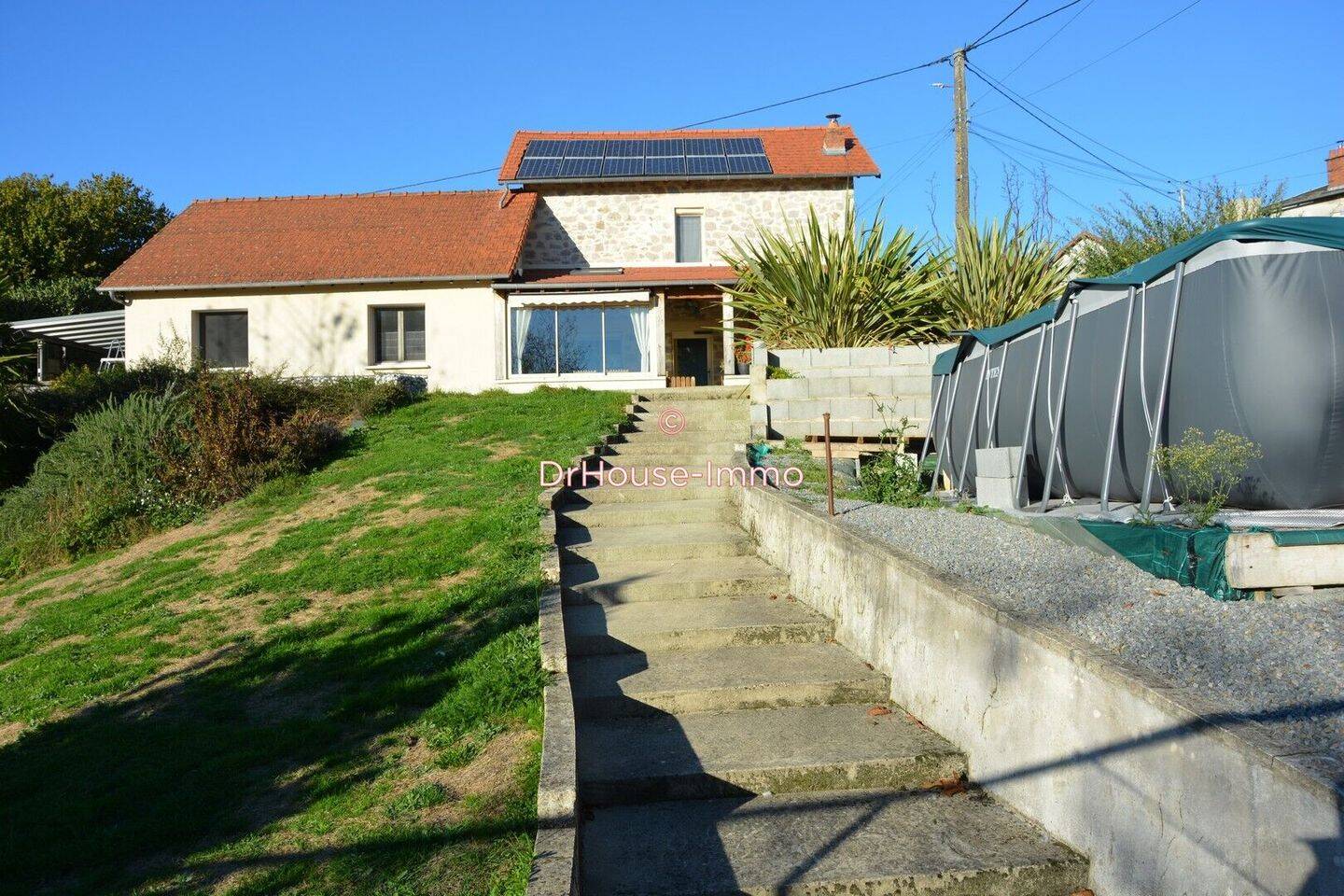 Maison 5 pièces 140 m² · à Bussière-Galant · 140 m² · 230 000 €