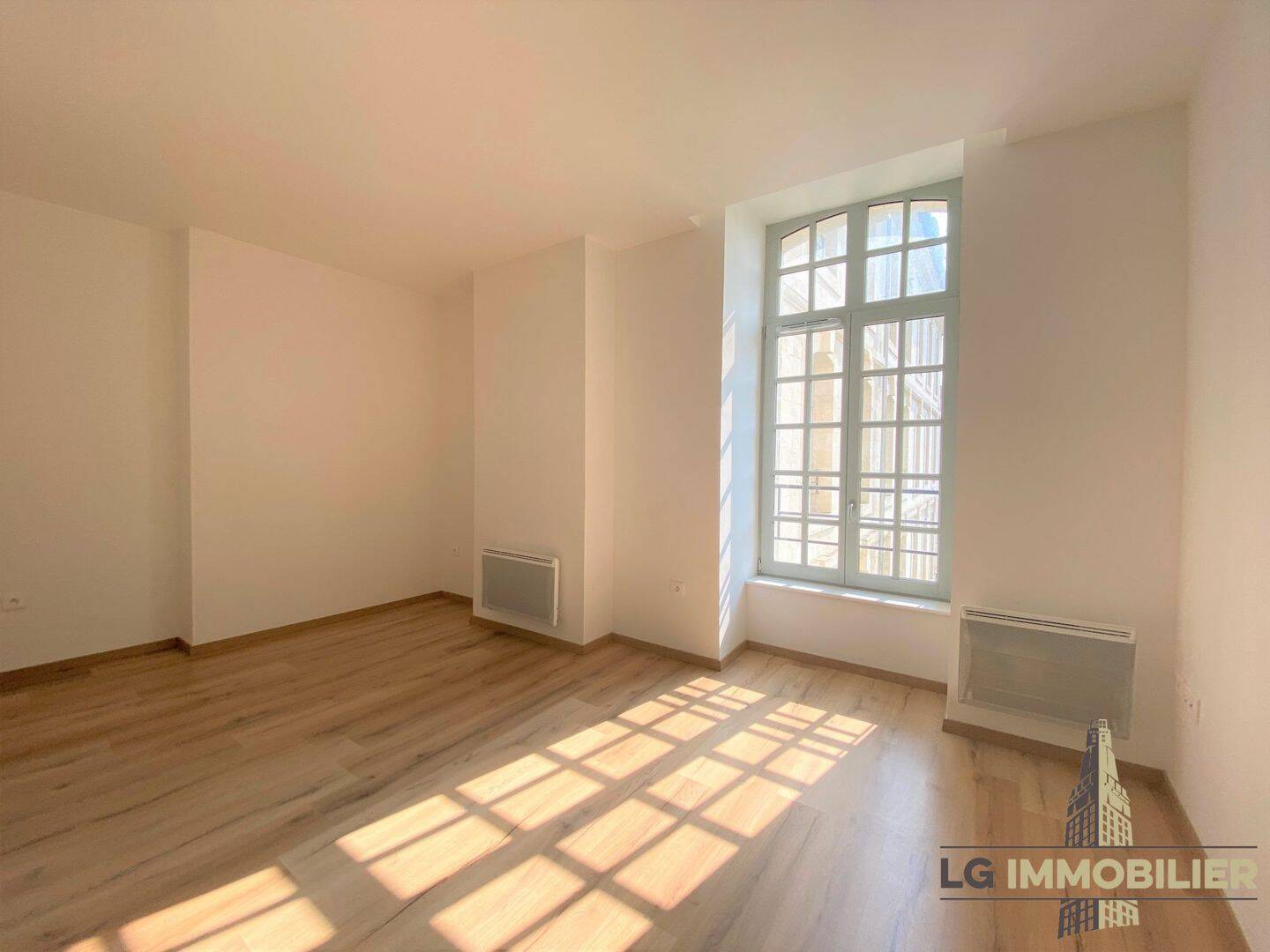 Appartement 3 pièces 69 m² · à Amiens · 69 m² · 890 €