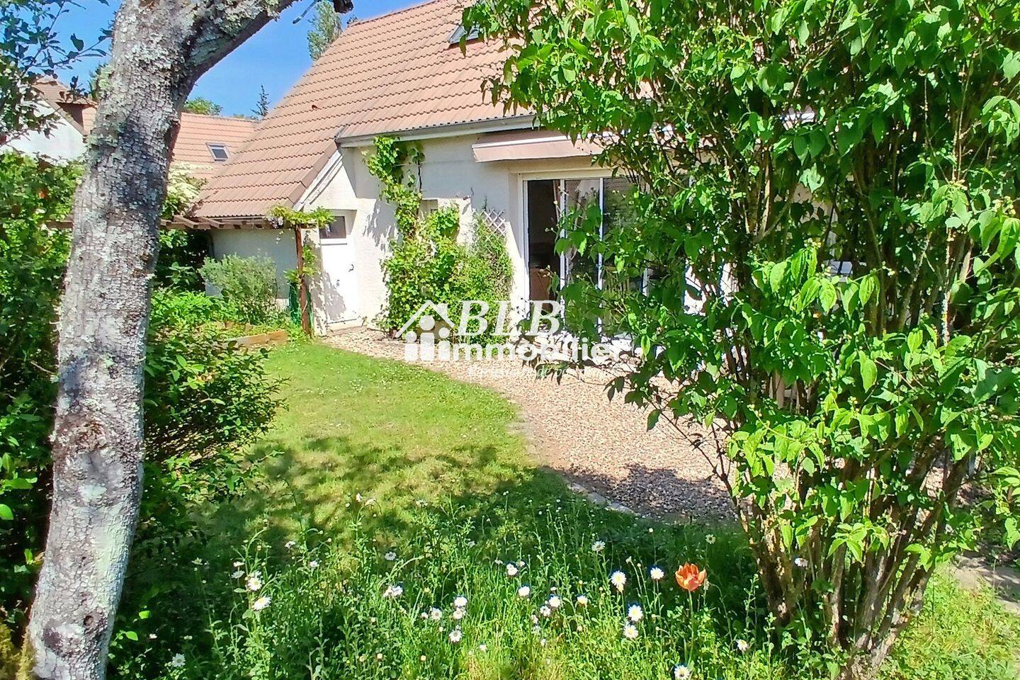 Maison 6 pièces 128 m² · à Rambouillet · 128 m² · 414 000 €