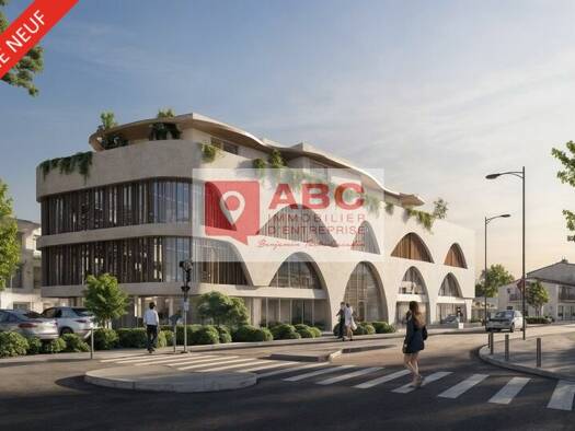Espace bureau à vendre 590 000 € 250 m² de bureaux divisible jusqu'à 250 m² Perpignan 66100