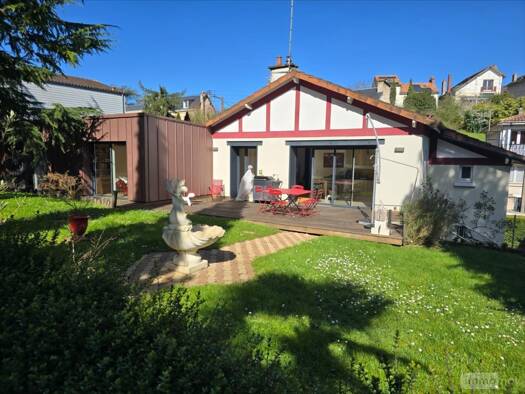 Maison à vendre 525 000 € 4 pièces 3 chambres 184 m² Poitiers Ouest-Le Porteau-Les Rocs-Montmidi Poitiers 86000