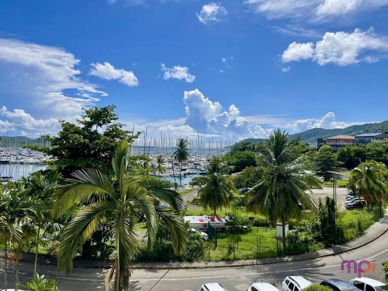 Appartement à vendre 246 100 € 3 pièces 2 chambres 62 m² RDC Le Marin 97290