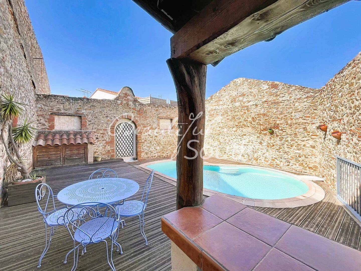 Maison 6 pièces 192 m² · à Fourques · 192 m² · 449 000 €