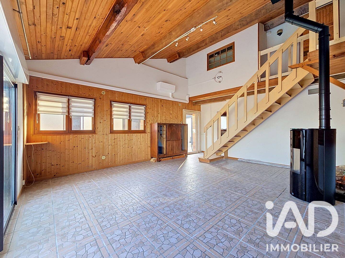 Maison 6 pièces 191 m² · à Razengues · 191 m² · 299 000 €