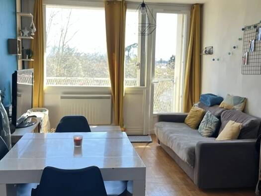 Appartement à vendre 95 000 € 3 pièces 2 chambres 56 m² Étage 5/10 Centre-Marcadieu-Marne Tarbes 65000