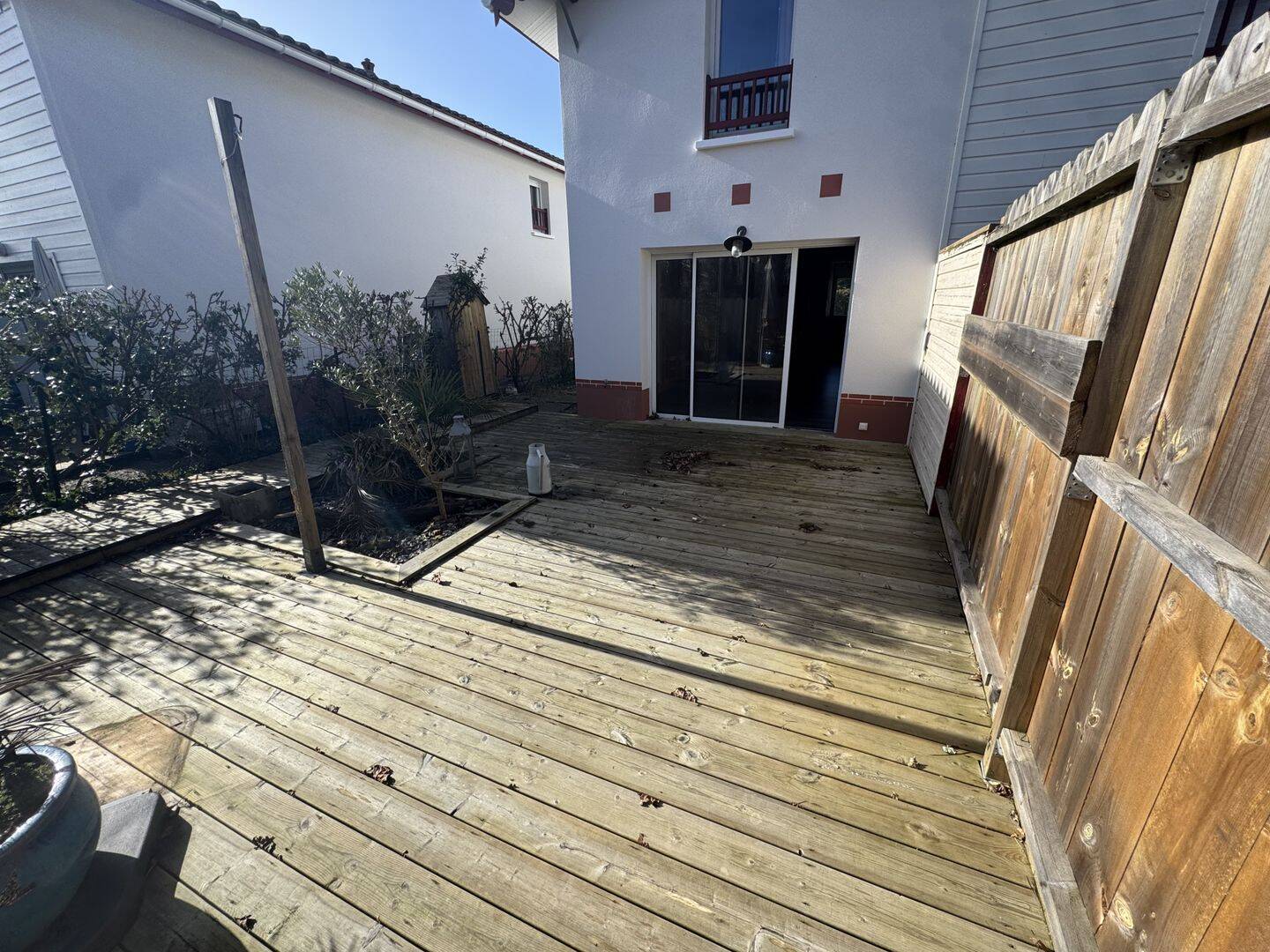 Maison 3 pièces 61 m² · à Arès · 60,6 m² · 1 076 €/mois