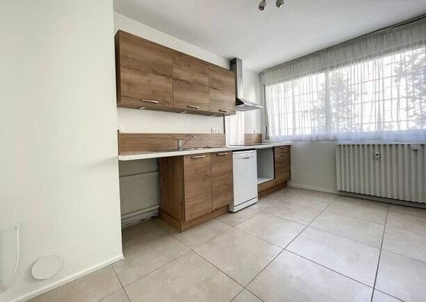 Appartement 3 pièces 85 m² · à Lyon 6ème Arrondissement · 85 m² · 700 €/mois