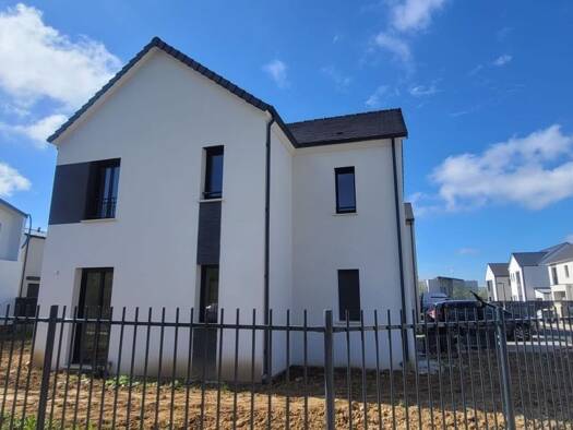 Terrain constructible viabilisé à vendre 280 000 € 784 m² de terrain Attainville 95570