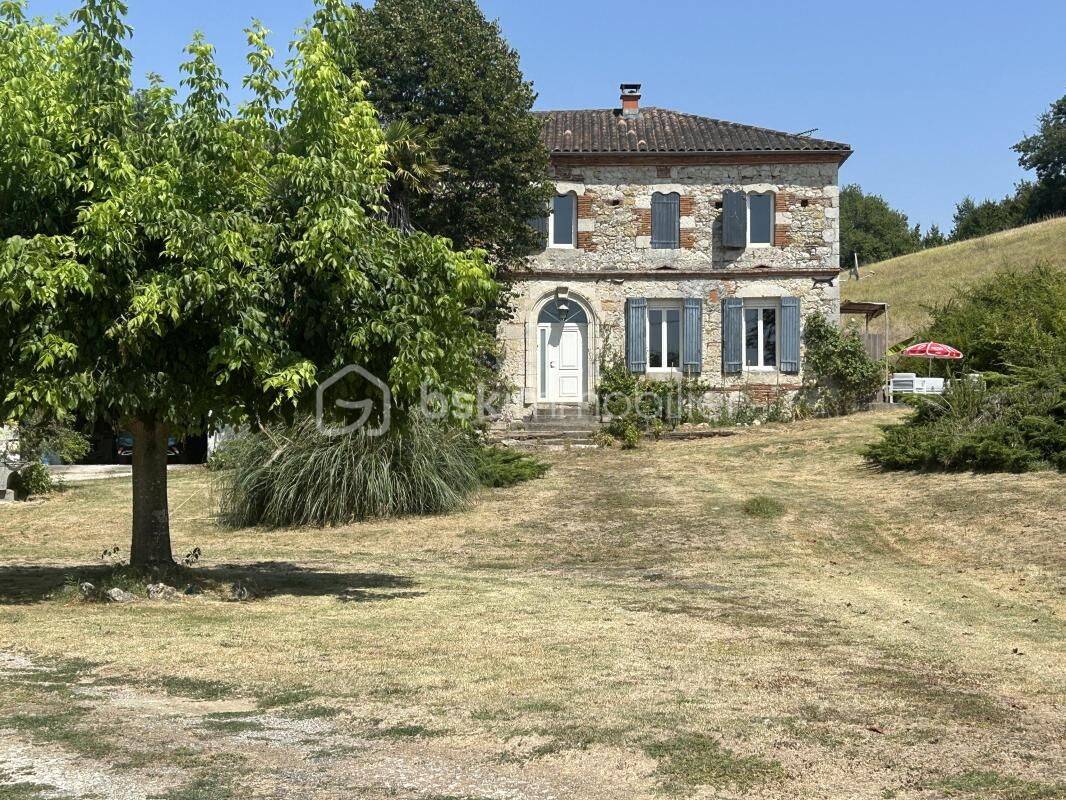 Maison 9 pièces 312 m² · à Valence · 312 m² · 360 000 €