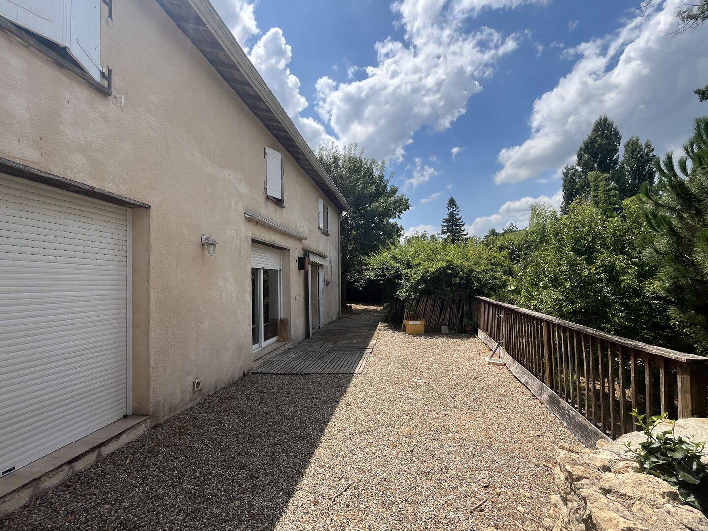 Maison 4 pièces 187 m² · à Sauveterre-de-Guyenne · 187 m² · 200 000 €