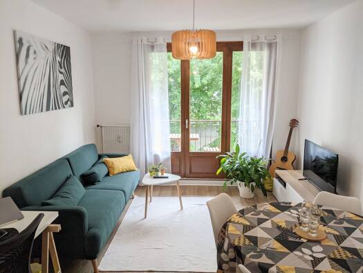 Appartement à louer 1 060 € 2 pièces 1 chambre 50,2 m² Étage 1/3 Les Fins Annecy 74000