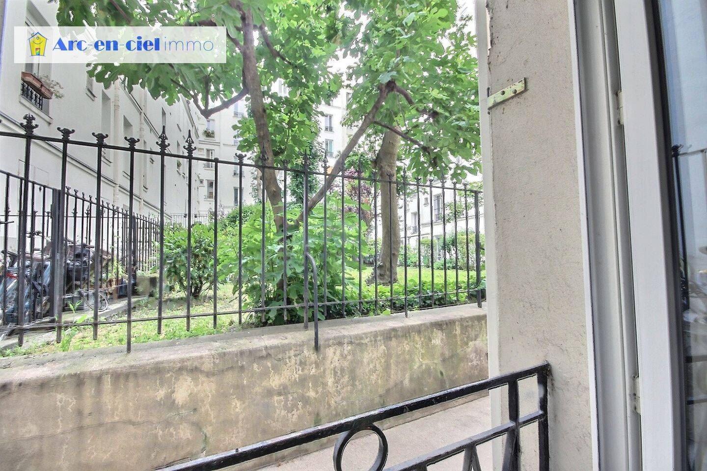 Appartement 3 pièces 55 m² · à Paris 18ème Arrondissement · 54,6 m² · 1 754 €