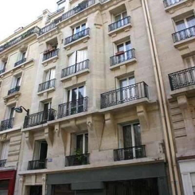 Appartement 2 pièces 45 m² · à Paris 15ème Arrondissement · 45 m² · 1 370 €