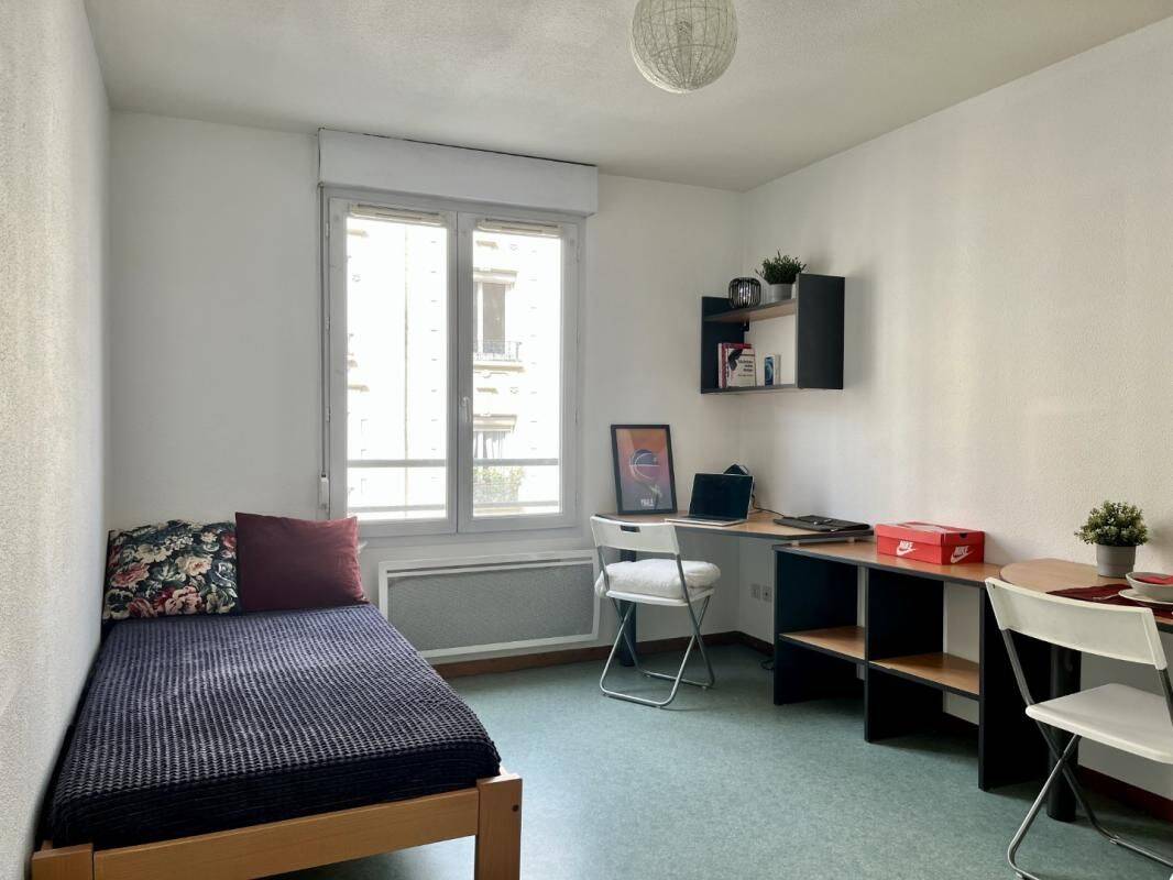 Appartement 1 pièce 17 m² · à Saint-Étienne · 17 m² · 369 €