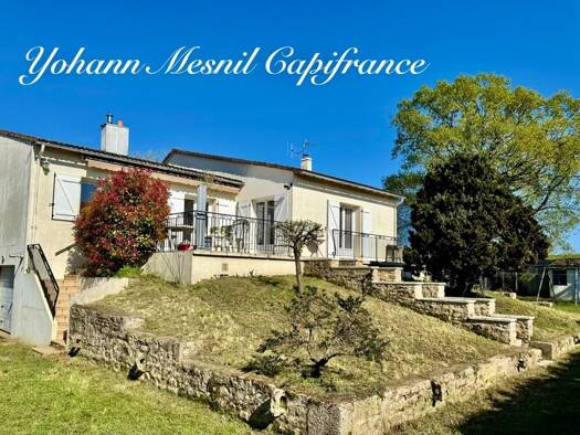 Maison à vendre 184 500 € 6 pièces 4 chambres 133 m² 3 063 m² de terrain Melle 79500