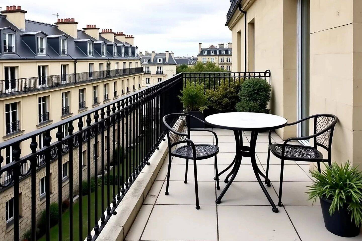 Appartement 2 pièces 44 m² · à Vanves · 43,5 m² · 443 700 €