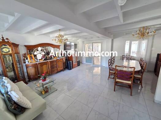 Maison à vendre 319 900 € 5 pièces 4 chambres 114 m² 575 m² de terrain Centre Savigny-le-Temple 77176