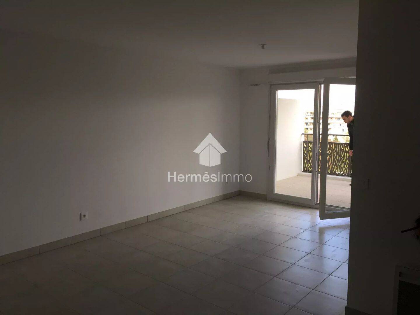 Appartement 3 pièces 64 m² · à Marseille 8ème Arrondissement · 64,2 m² · 290 000 €
