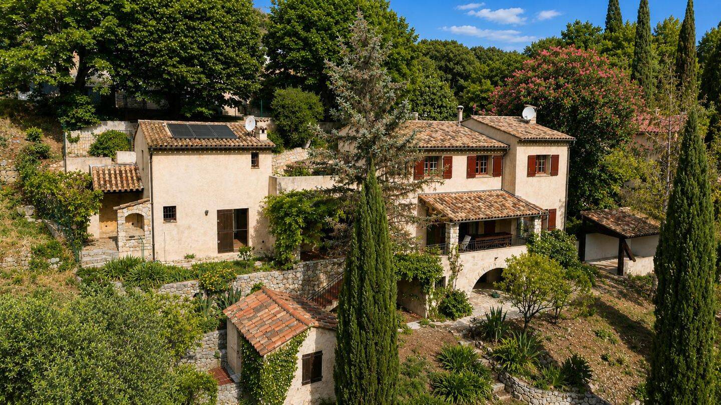 Maison 5 pièces 158 m² · à Tourrettes-sur-Loup · 158 m² · 699 000 €