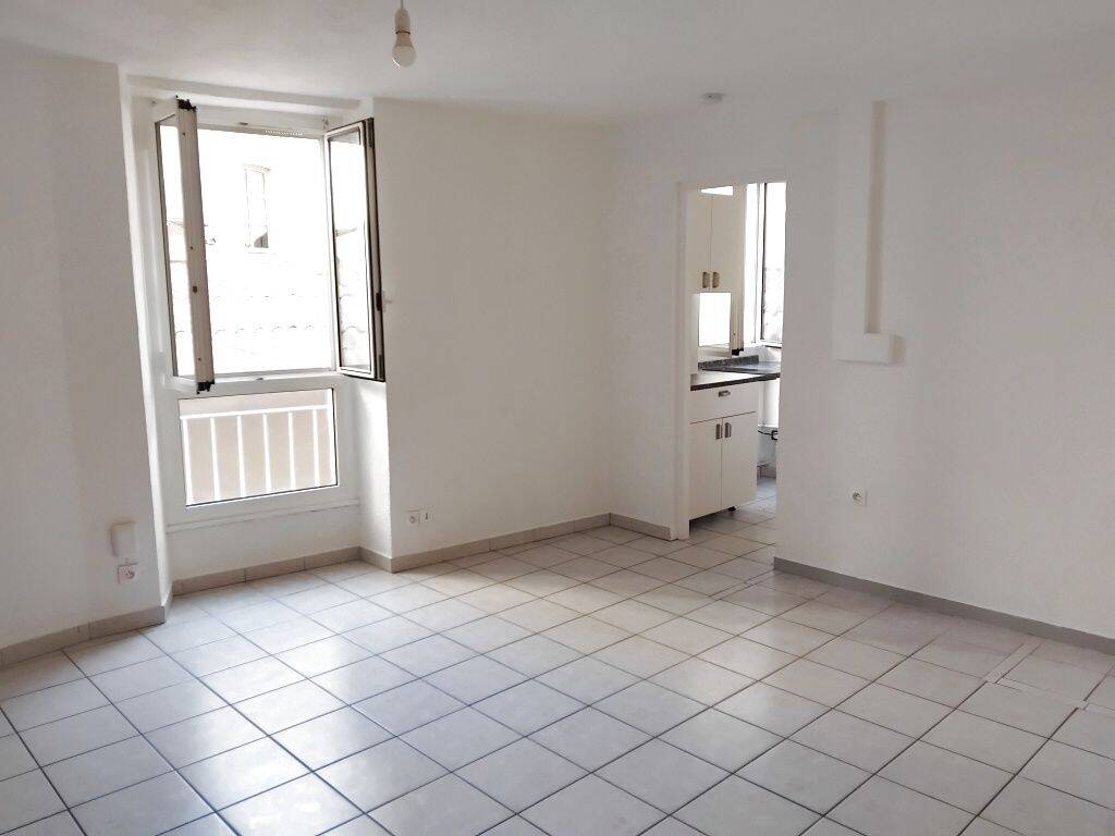 Appartement 1 pièce 25 m² · à Hyères · 25,2 m² · 98 000 €