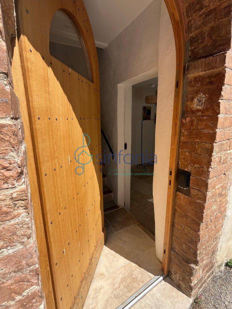 Maison 5 pièces 128 m² · à Fons-sur-Lussan · 128 m² · 275 000 €