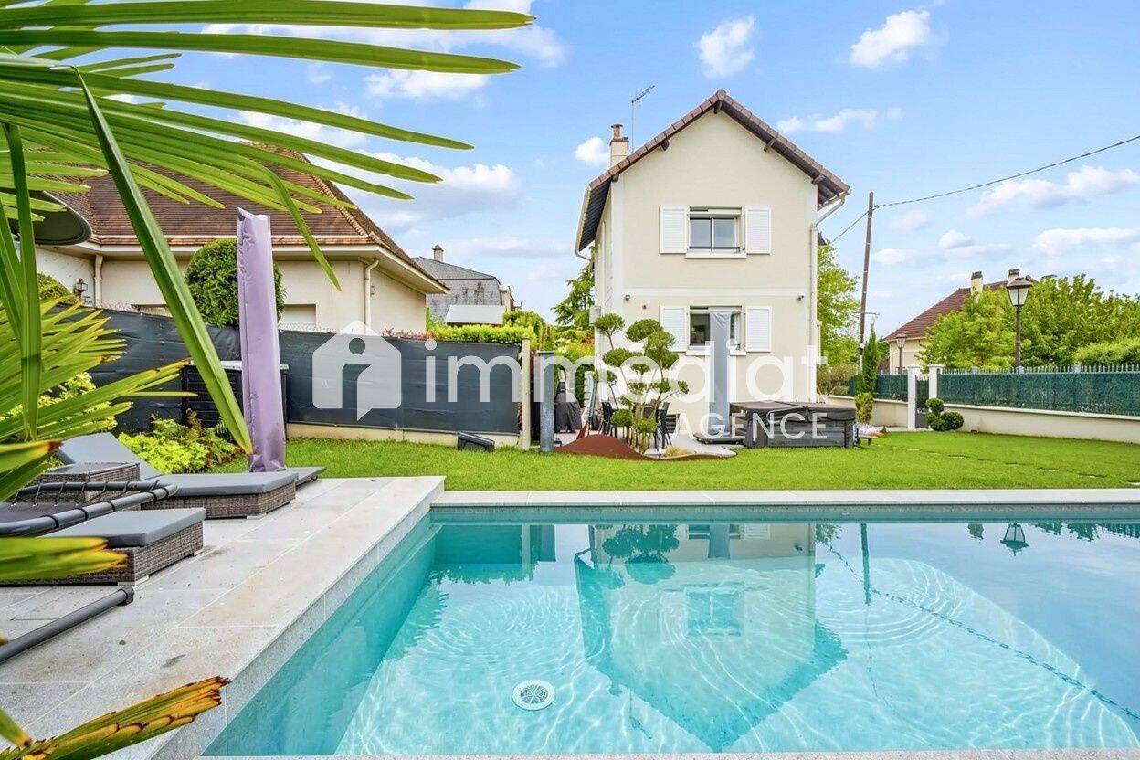 Maison 5 pièces 150 m² · à Rueil-Malmaison · 150 m² · 1 290 000 €