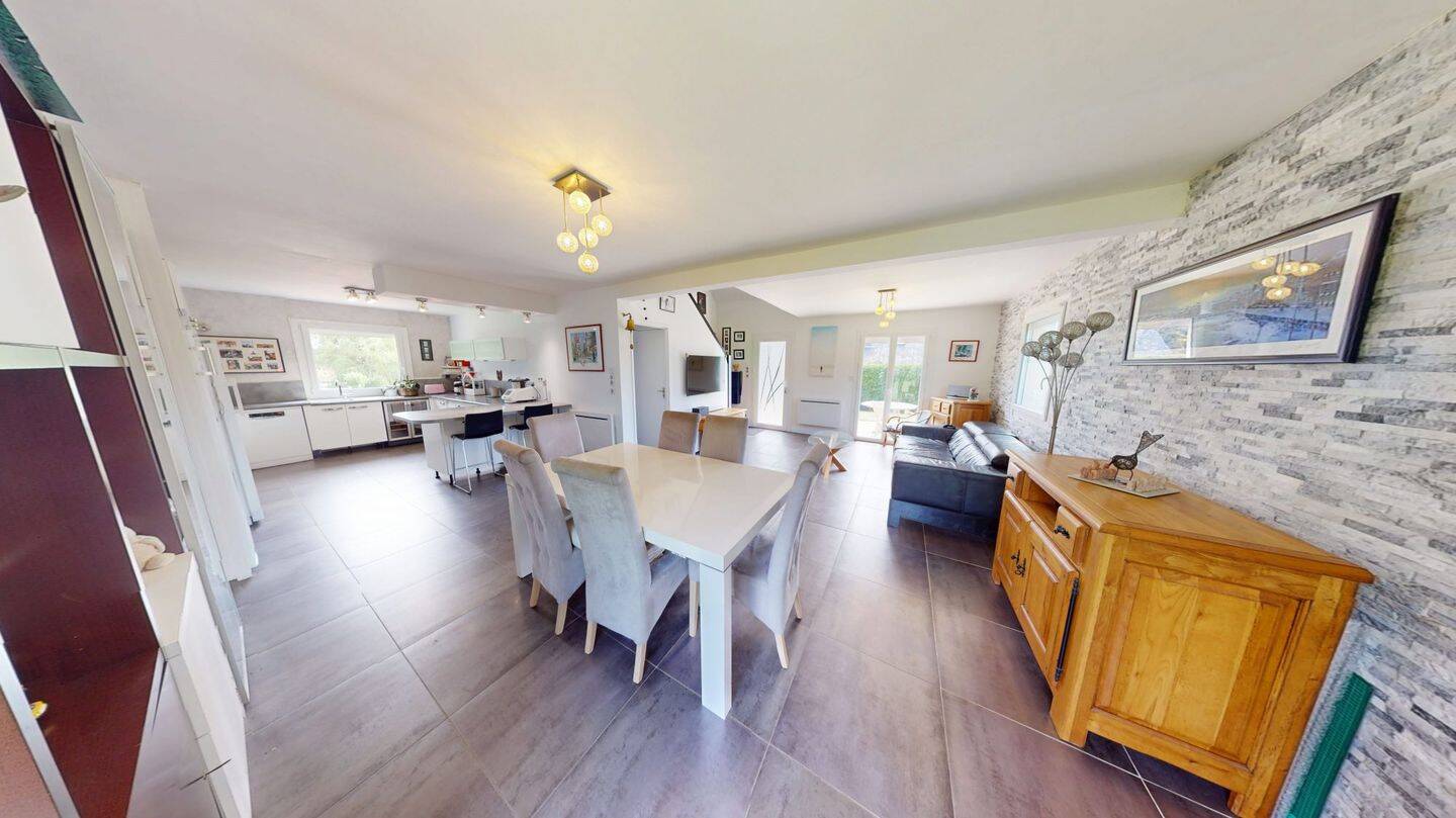 Maison 5 pièces 138 m² · à Fontaine-la-Mallet · 138 m² · 325 000 €