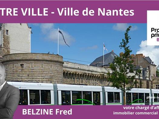 Local d'activités à vendre 1 059 880 € 350 m² d'espace de stockage Graslin-Commerce Nantes 44000