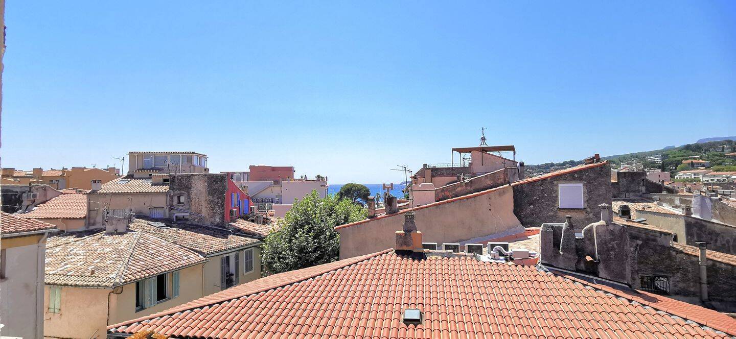 Appartement 2 pièces 32 m² · à Cassis · 32,4 m² · 850 €