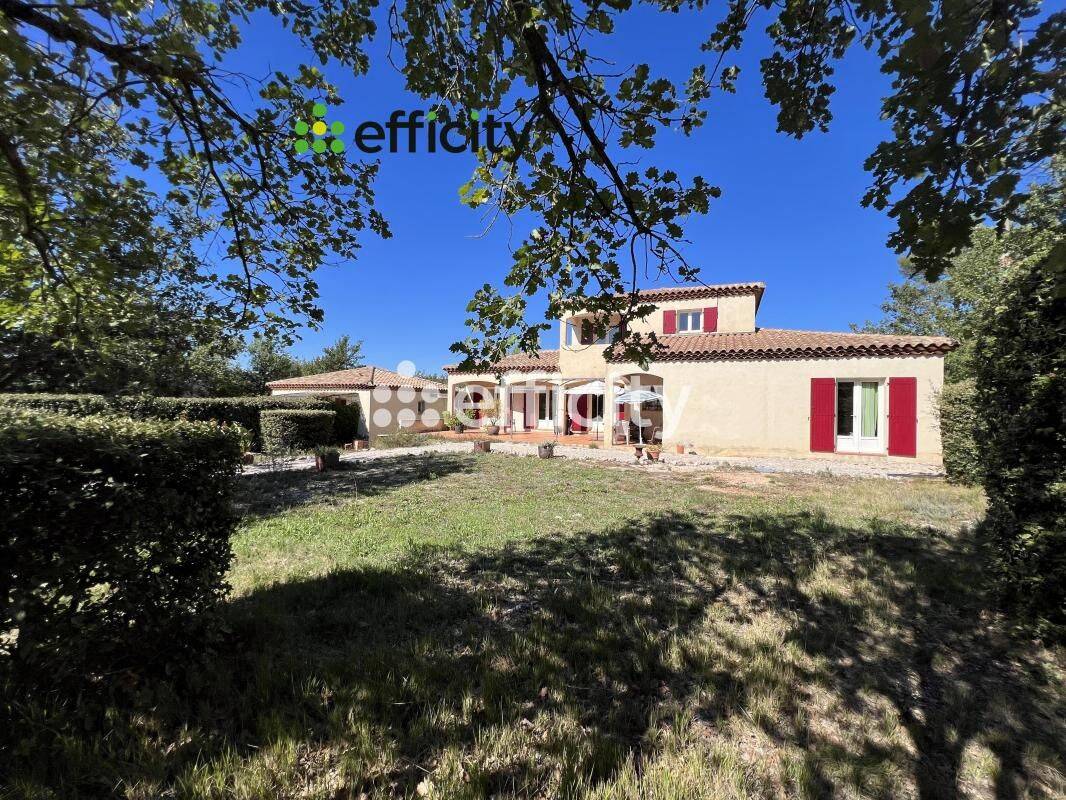 Maison 9 pièces 217 m² · à Nans-les-Pins · 217 m² · 750 000 €