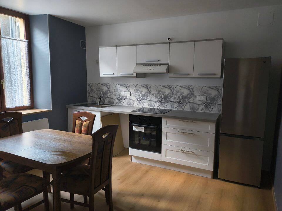 Appartement 4 pièces 85 m² · à Montmédy · 85 m² · 800 €