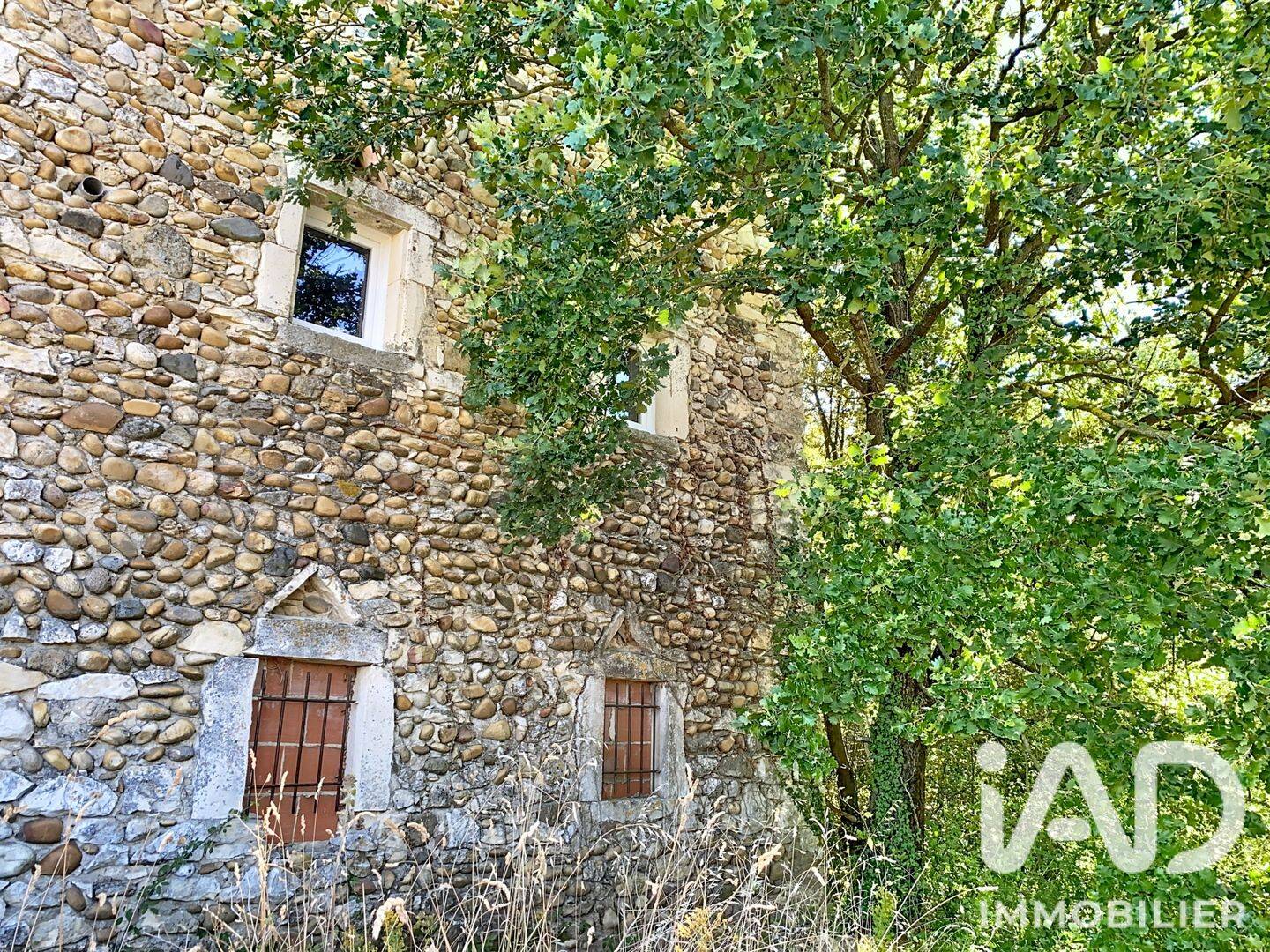 Maison 11 pièces 330 m² · à Allan · 330 m² · 490 000 €