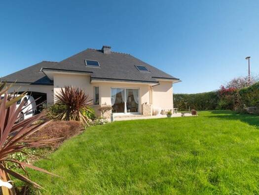 Maison à vendre 286 740 € 4 pièces 3 chambres 111 m² 540 m² de terrain Plouigneau 29610