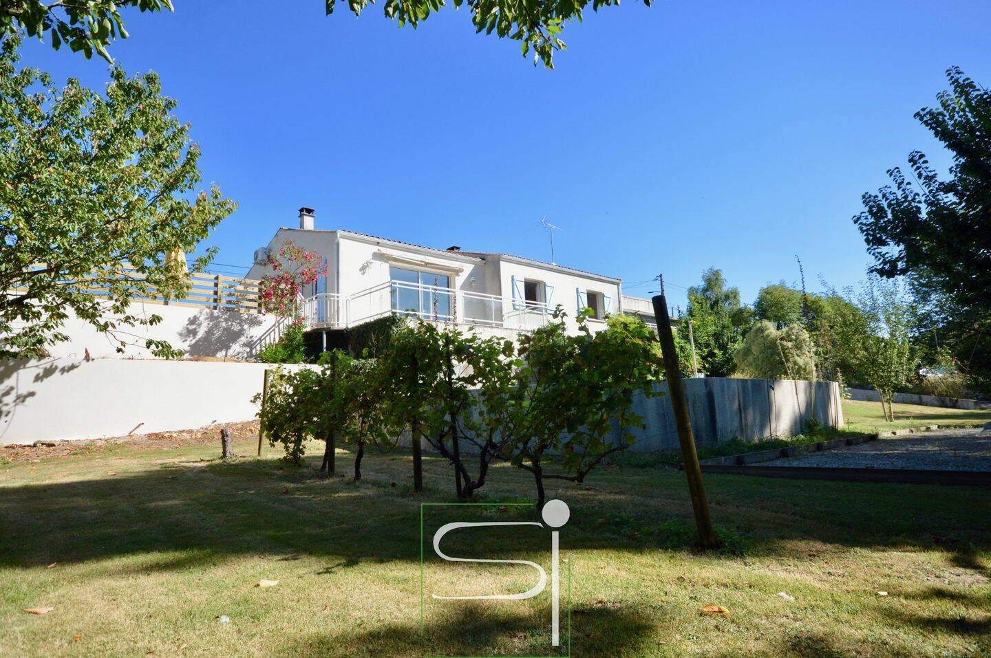 Maison 6 pièces 175 m² · à Le Gua · 175 m² · 394 800 €
