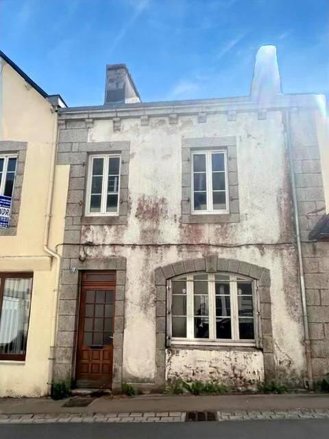 Maison 89 m² · à Huelgoat · 89 m² · 53 000 €