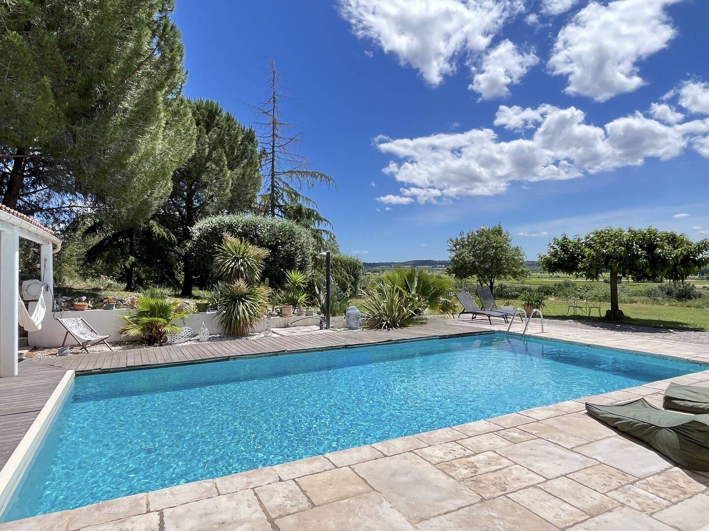 Maison 7 pièces 299 m² · à Bélarga · 299 m² · 675 000 €