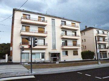 Appartement 4 pièces 85 m² · à Bron · 85 m² · 1 290 €