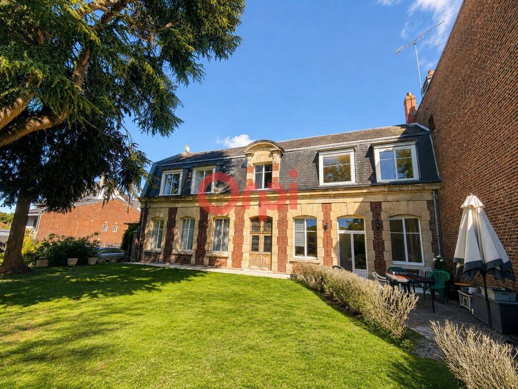 Maison 10 pièces 296 m² · à Péronne · 296 m² · 428 000 €