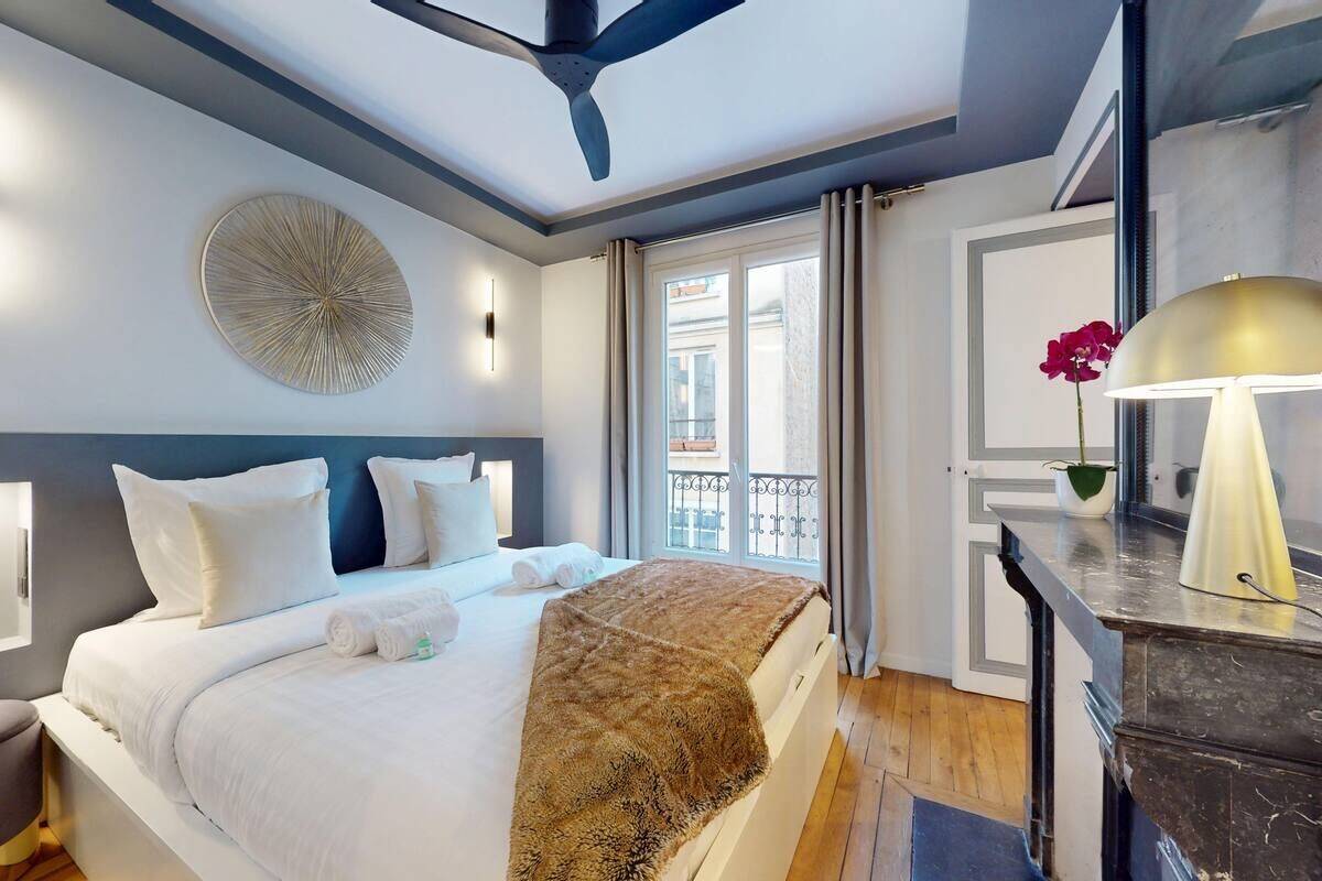 Appartement 2 pièces 45 m² · à Paris 15ème Arrondissement · 45 m² · 3 000 €/mois