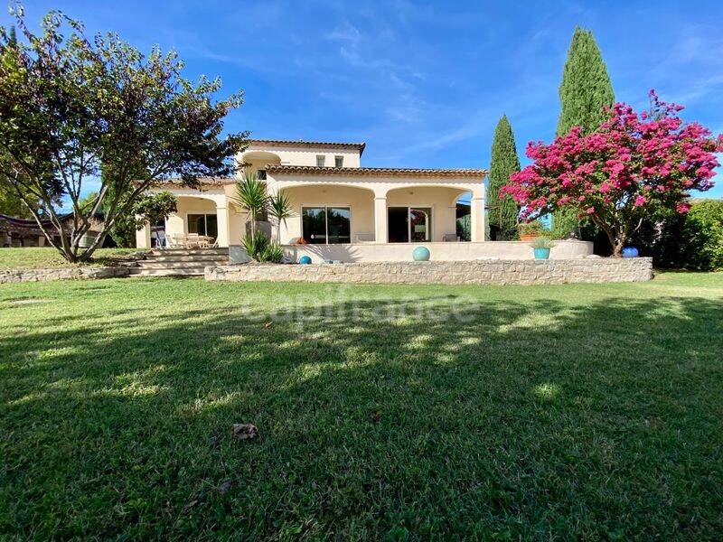 Maison 6 pièces 200 m² · à Uzès · 200 m² · 910 000 €