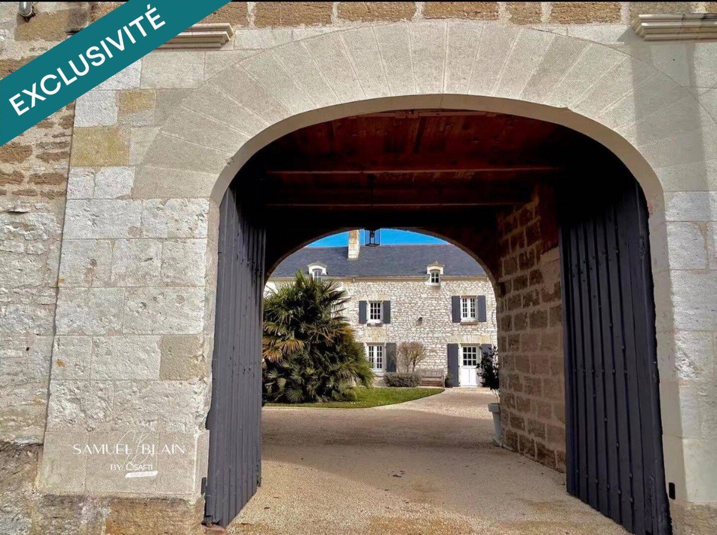 Maison 11 pièces 520 m² · à Saumur · 520 m² · 1 455 000 €