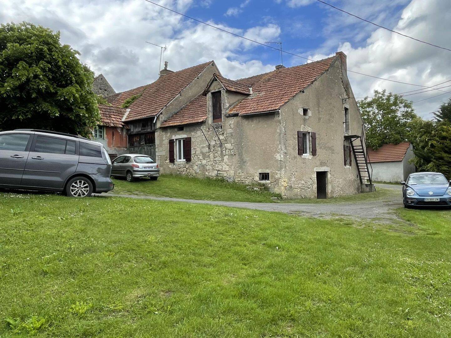 Maison 4 pièces 74 m² · à Créchy · 74 m² · 82 000 €