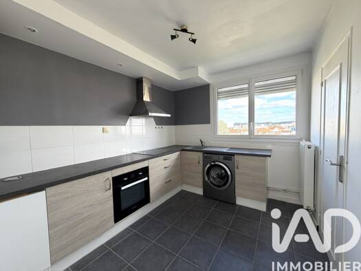 Appartement à vendre 75 000 € 3 pièces 2 chambres 64 m² Étage 4/4 Ormeau-Figarol Tarbes 65000