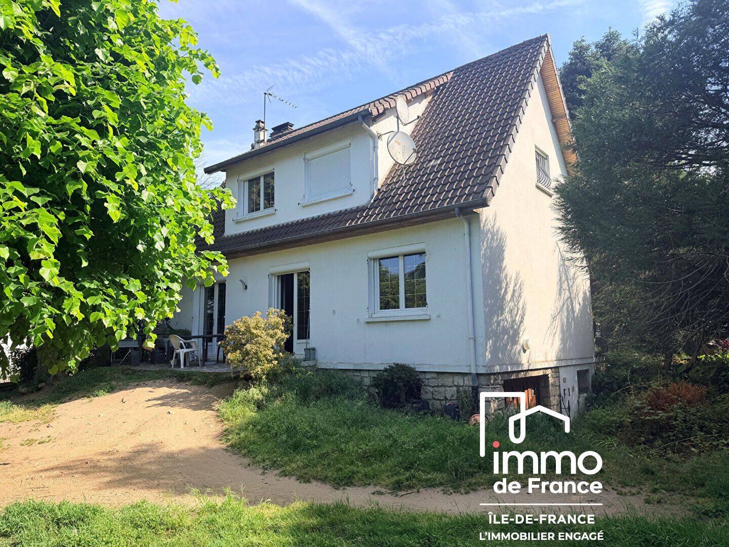 Maison 5 pièces 112 m² · à Limetz-Villez · 112 m² · 250 000 €