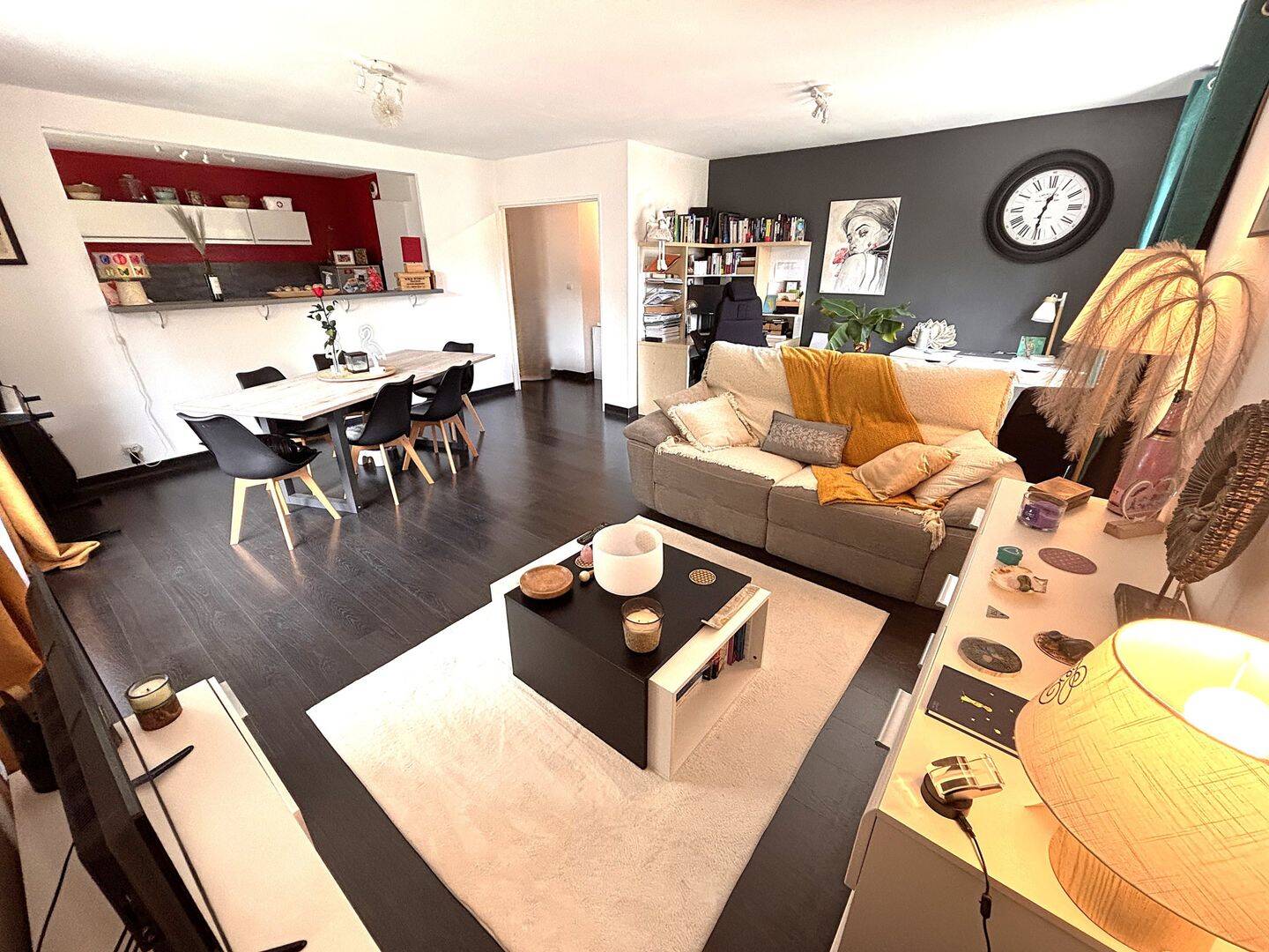 Appartement 3 pièces 81 m² · à Saint-Étienne · 81 m² · 135 000 €