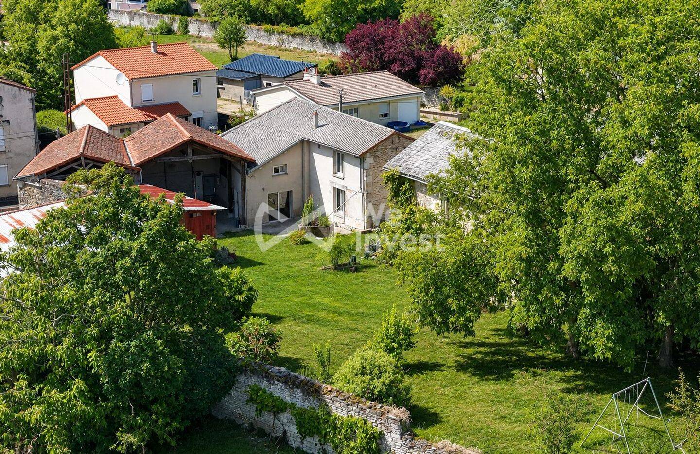 Maison 5 pièces 123 m² · à Mirebeau · 123 m² · 135 000 €