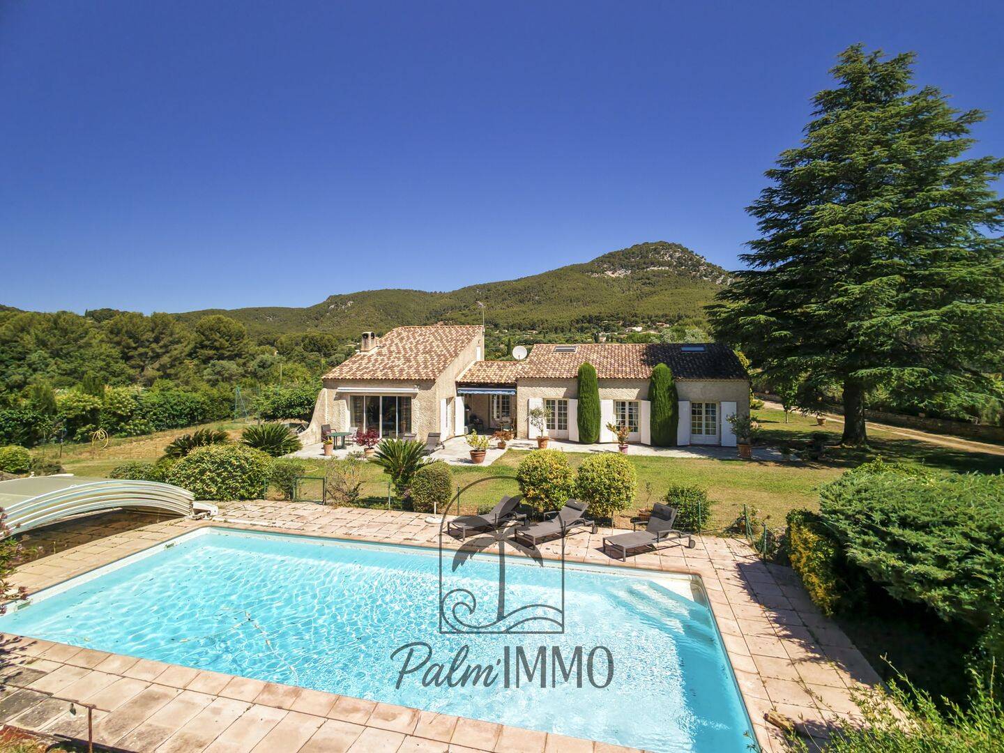 Maison 7 pièces 200 m² · à Sanary-sur-Mer · 200 m² · 1 560 000 €